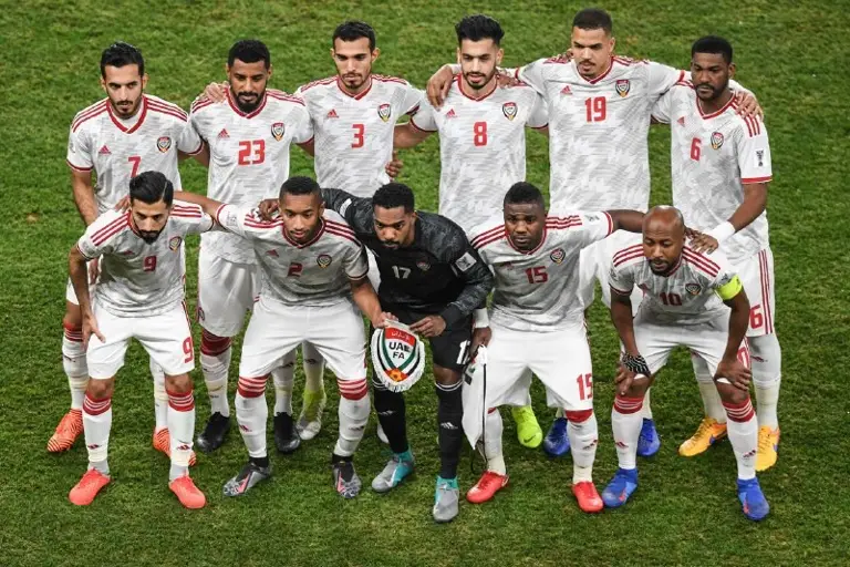 E.A.U. marcaron 2 goles en su única aparición mundialista en 1990.