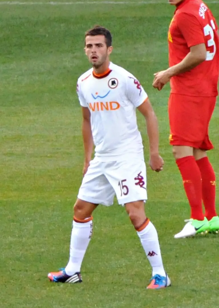 Parte de un polémico trueque con la Juventus, su fichaje fue un fracaso deportivo y financiero, con una participación casi nula en el equipo.