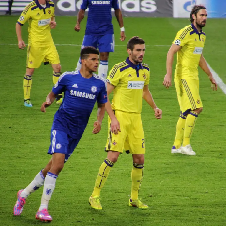 Dominic Solanke scored 19 goals, showcasing his physicality and finishing skills as a key figure in his team&#39;s attack.