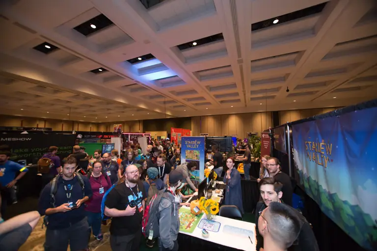 Stardew Valley ha vendido 19 millones de copias gracias a su encantadora mezcla de simulación agrícola, aventura y construcción.