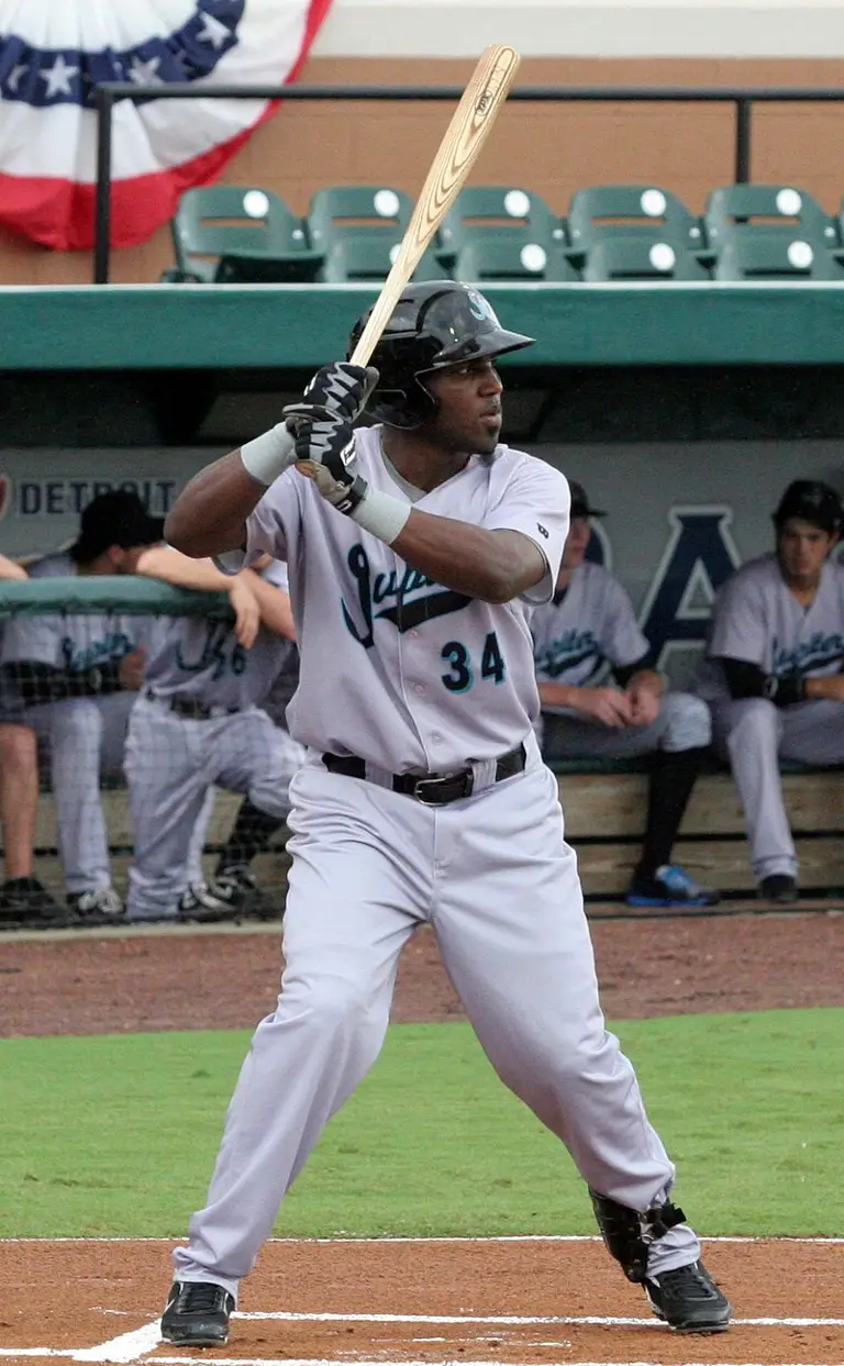 Marcell Ozuna enjoyed a spectacular offensive resurgence for the Atlanta Braves, slugging his way to a .302 average and re-establishing himself as a premier run producer.