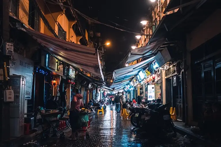 Giá thuốc lá ở Việt Nam thuộc hàng rẻ nhất thế giới, dẫn đến tỷ lệ hút thuốc cao và những thách thức lớn về sức khỏe cộng đồng.
