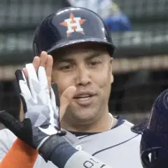 Carlos Beltrán in 2017 (cropped).jpg