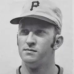 Bob Robertson Pirates.jpg