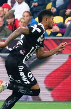 FC RB Salzburg gegen LASK (2023-10-21) 33 (cropped).jpg