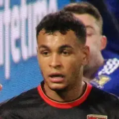 Chelsea 0 Bournemouth 1 (cropped).jpg