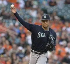 Taijuan Walker (17698041479).jpg