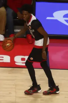 20160330 MCDAAG De'Aaron Fox dribbling.jpg
