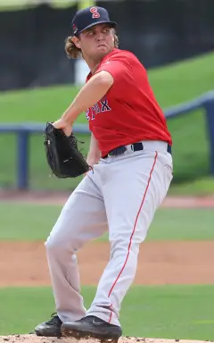 Kutter Crawford (51013414132) (cropped).jpg
