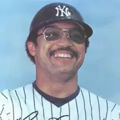 Reggie Jackson - New York Yankees - 1981.jpg