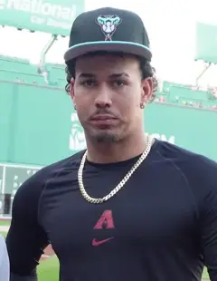 Justin Martinez (QZZfD CWccs).png