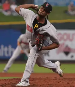 Luis Ortiz (52343444472) (cropped).jpg