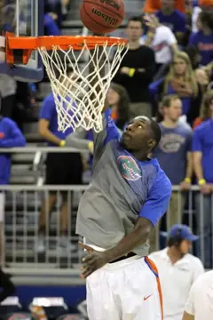 Dorian Finney-Smith Dunks Pre-Game.jpg