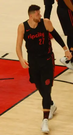 Jusuf Nurkić1 (cropped) (cropped).jpg