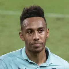 1 Pierre-Emerick Aubameyang (cropped).jpg