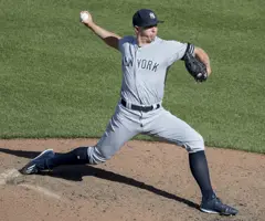 Chad Green (37096323915) (cropped).jpg