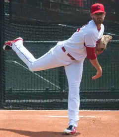 Shane Bieber (43919327962) (cropped).jpg