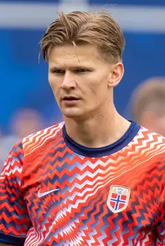 David Moller Wolfe France v Norway 26 June 26-017 (cropped).jpg