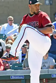 Albert Suárez in 2018 spring training (cropped).jpg