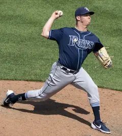 Emilio Pagan (48285126581) (cropped).jpg