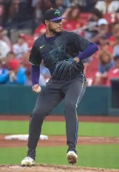Taj_Bradley_rays_2024.jpg