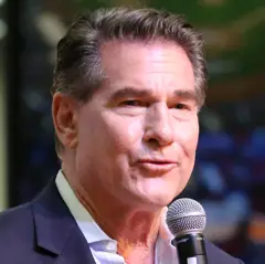 Dodgers legend Steve Garvey speaks during the Celebrity Sports Roast & Toast at -FanFest. (28138195340) (cropped).jpg
