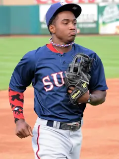Victor Robles (27748923826) (cropped).jpg