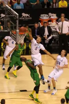 Kyle Anderson dunk.JPG